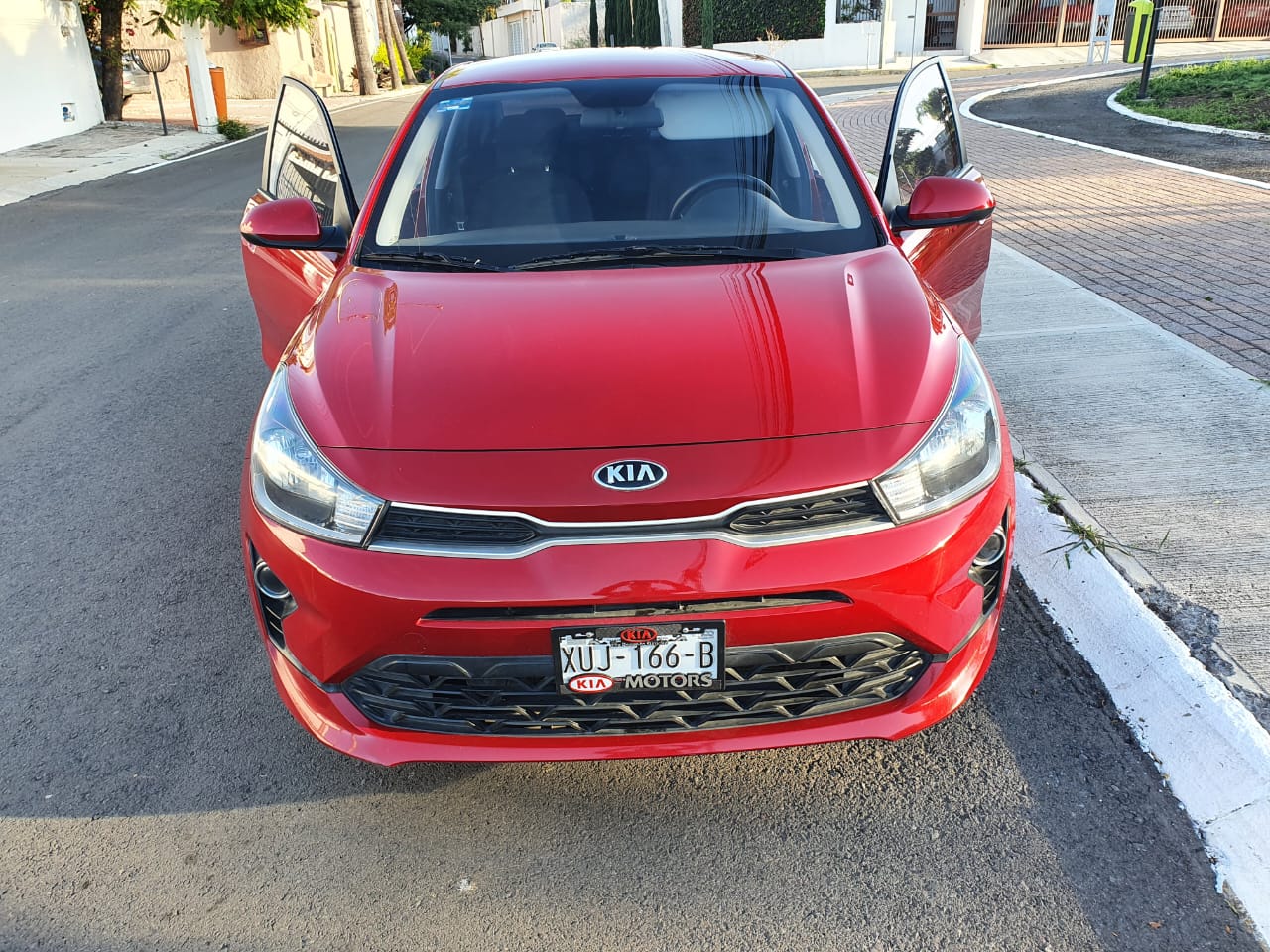 Kia Rio 2021 Factura original, un dueño, solo 14 mil kilometros 